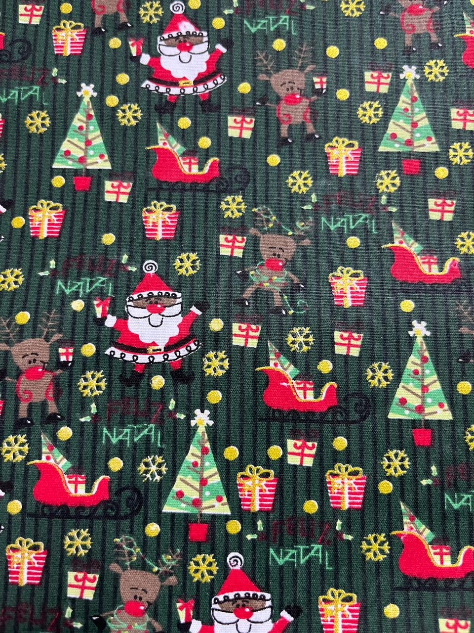 ESTAMPA NATAL GOLD FUNDO VERDE