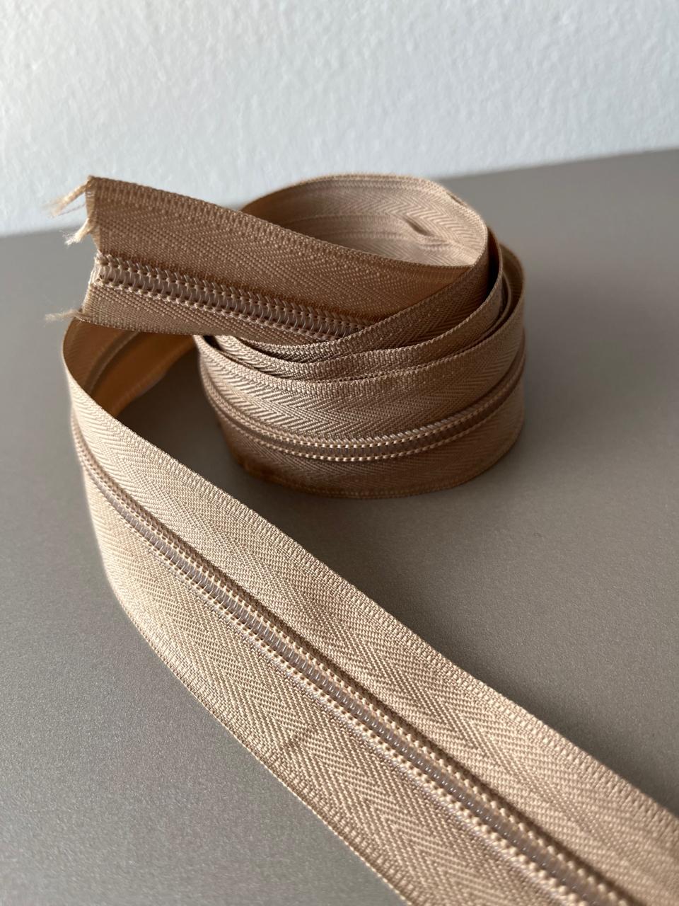 ZÍPER N°05 DOURADO